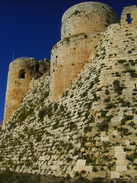 クラック・デ・シュバリエ城壁：ヨルダン・シリア写真画像集