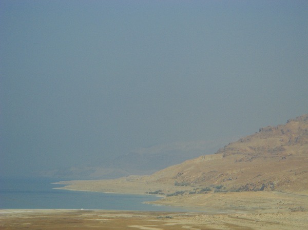 死海道路から見た死海の風景：ヨルダン・シリア写真画像集