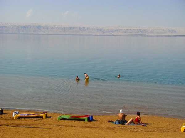 ヨルダン国営アンマン・ビーチの死海海水浴場：ヨルダン・シリア写真画像集