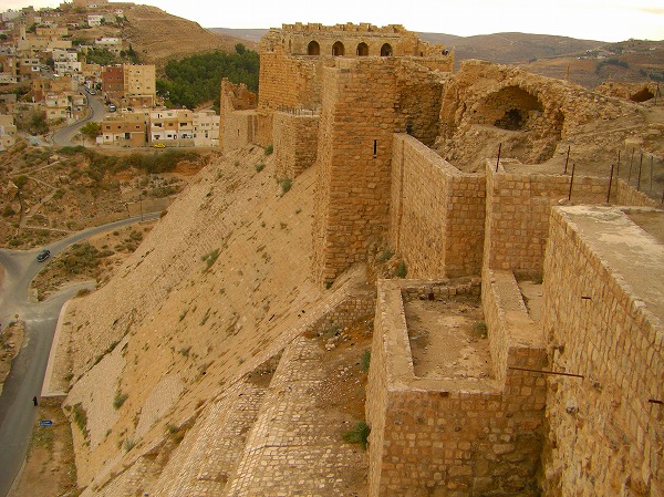 カラク城の横顔：ヨルダン・シリア写真画像集
